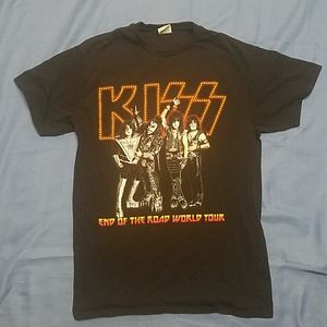 Kiss tshirt